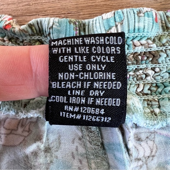 Disney Peter Pan Mermaid Lagoon Retro Challis Shorts Large Loose Fit Pleated GUC - Picture 10 of 10